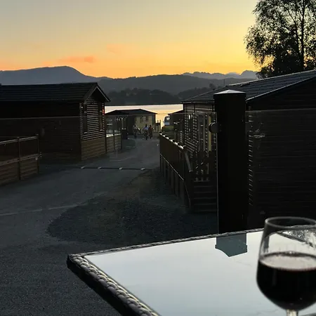 V+b Hygge Windermere