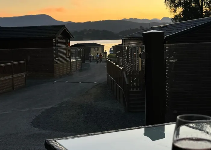 V+b Hygge Windermere